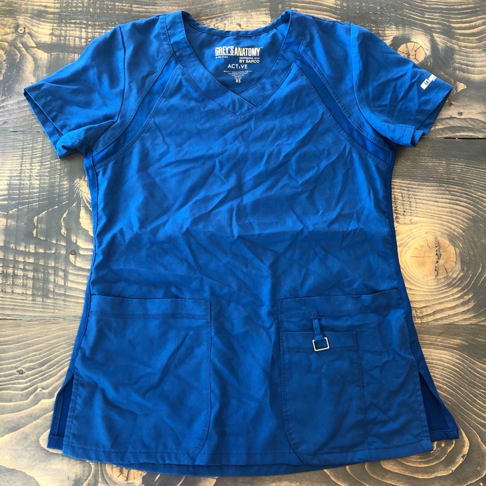Scrub top